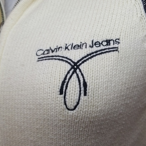Calvin Klein Jeans hoodie sweater. - Picture 3 of 8